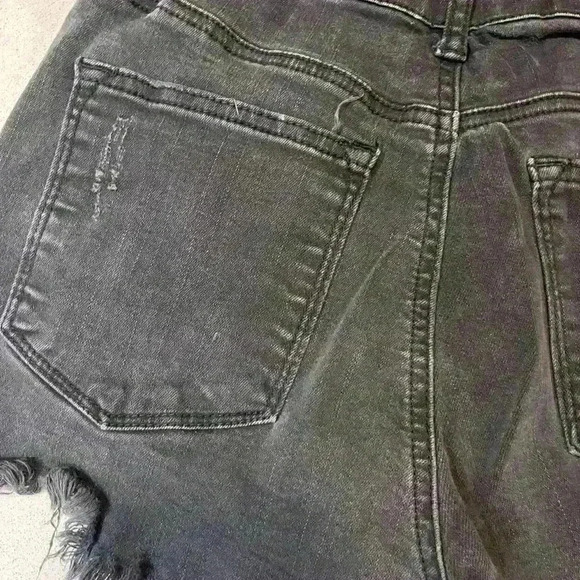 KanCan Jeans Short Dark Wash black high rise - Picture 7 of 8